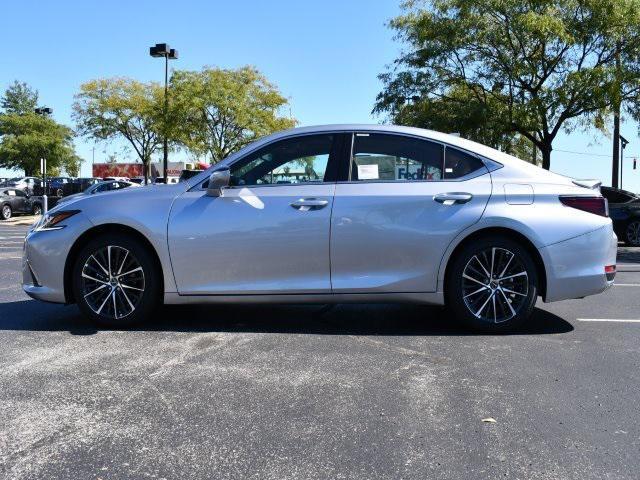 new 2025 Lexus ES 300h car, priced at $50,069