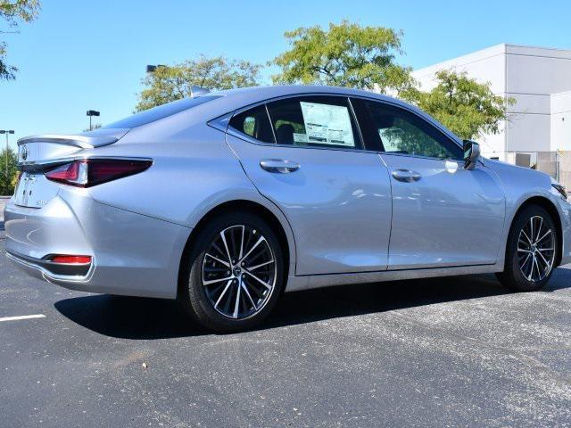 new 2025 Lexus ES 300h car, priced at $50,069