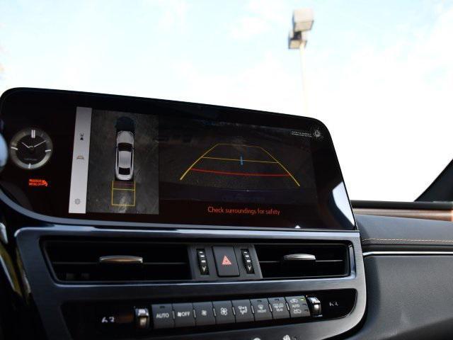 new 2025 Lexus ES 350 car, priced at $51,752