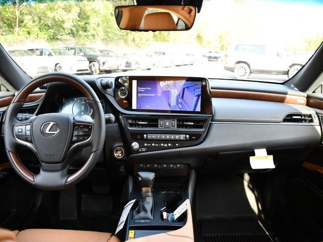 new 2025 Lexus ES 350 car, priced at $51,752
