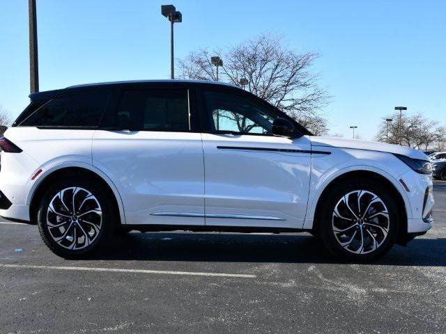 used 2024 Lincoln Nautilus car, priced at $54,000