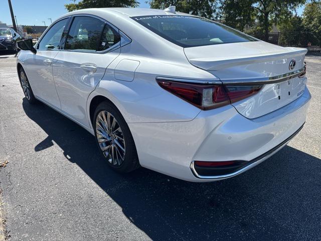 used 2025 Lexus ES 300h car, priced at $52,000