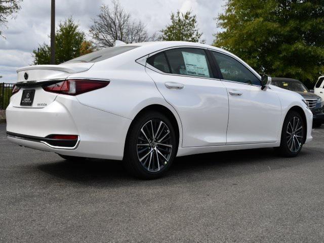 new 2025 Lexus ES 300h car, priced at $48,399