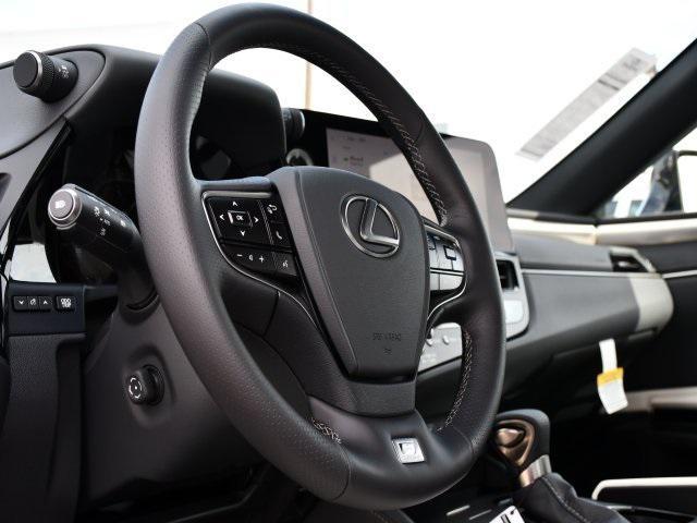 new 2025 Lexus ES 350 car, priced at $52,140
