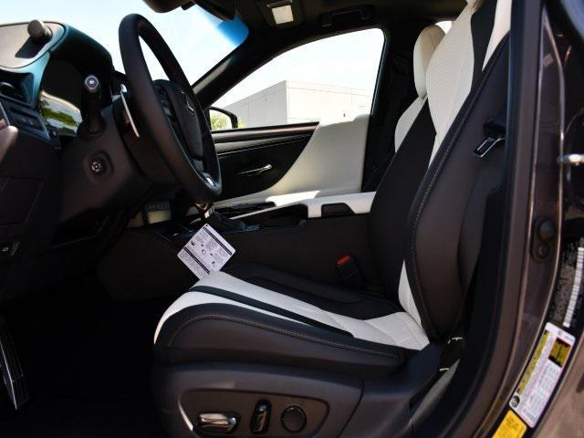 new 2025 Lexus ES 350 car, priced at $52,140