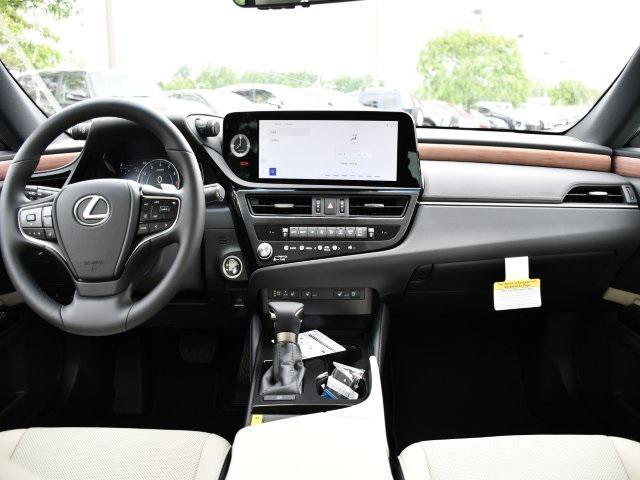 new 2025 Lexus ES 350 car, priced at $49,304