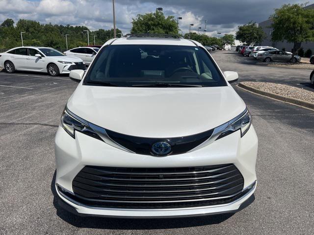 used 2021 Toyota Sienna car, priced at $32,000