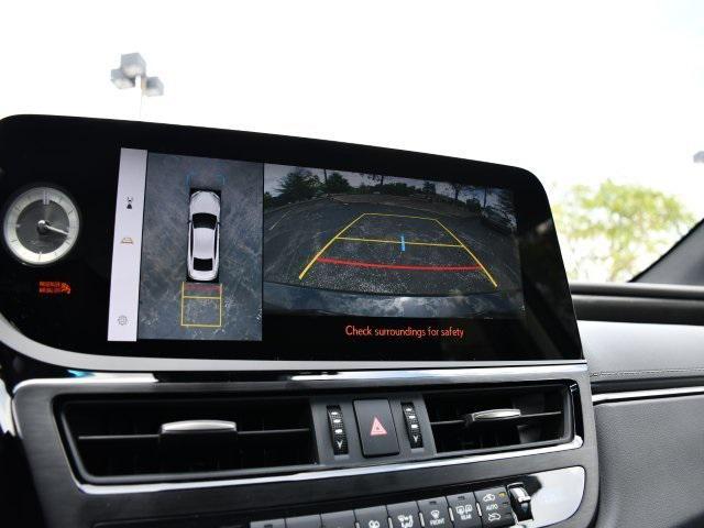 new 2025 Lexus ES 300h car, priced at $50,968