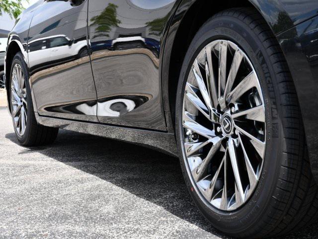 new 2025 Lexus ES 300h car, priced at $50,968