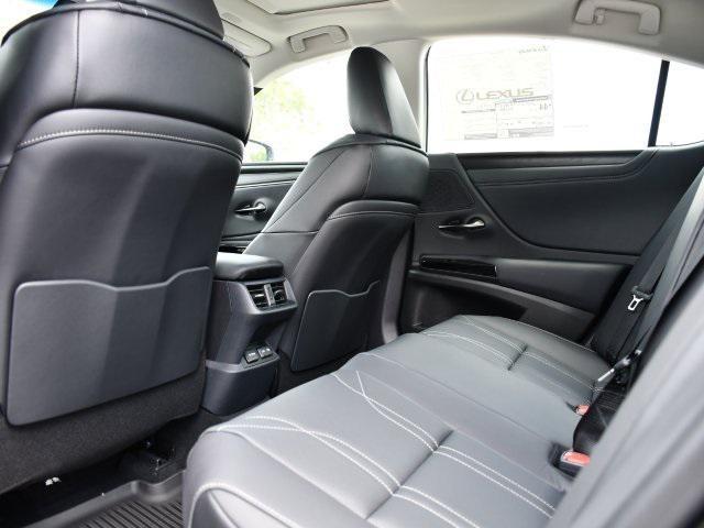 new 2025 Lexus ES 300h car, priced at $50,968