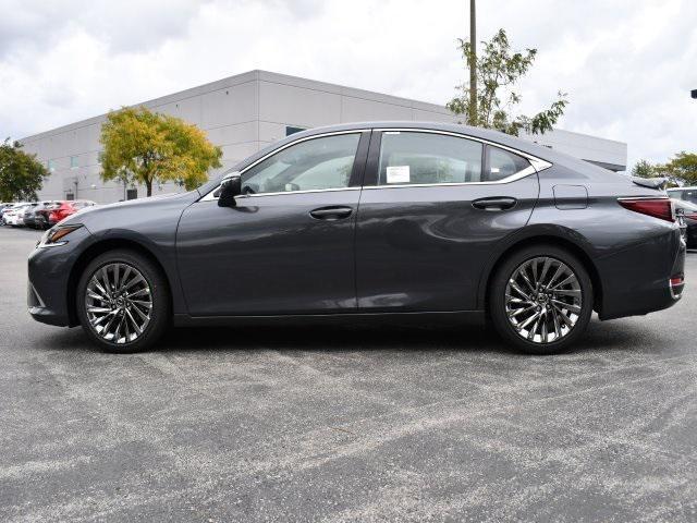 new 2025 Lexus ES 300h car, priced at $54,540