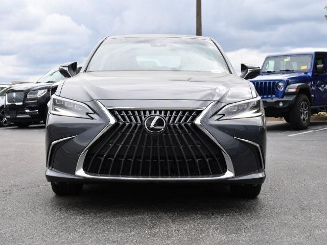 new 2025 Lexus ES 300h car, priced at $54,540