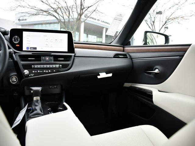 new 2025 Lexus ES 350 car, priced at $46,510