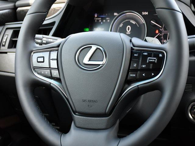 new 2025 Lexus ES 300h car, priced at $50,314