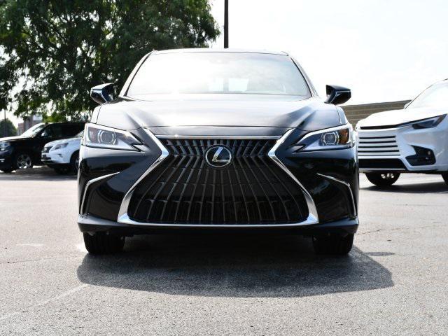 new 2025 Lexus ES 300h car, priced at $50,314