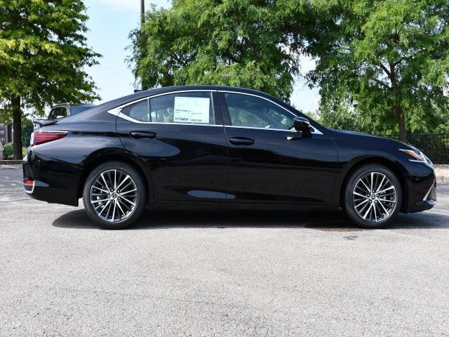 new 2025 Lexus ES 300h car, priced at $50,314