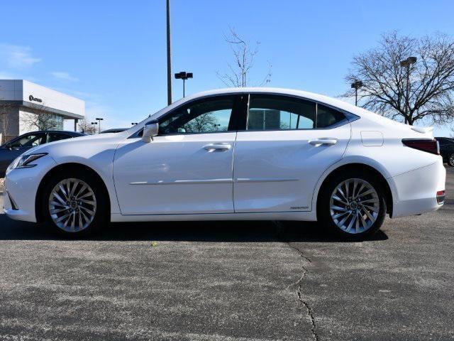 used 2022 Lexus ES 300h car, priced at $40,000