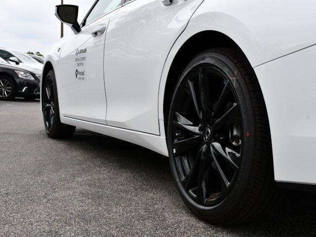 new 2025 Lexus ES 350 car, priced at $52,024