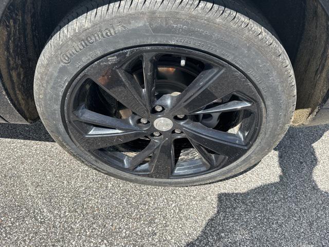 used 2021 Buick Envision car, priced at $21,000