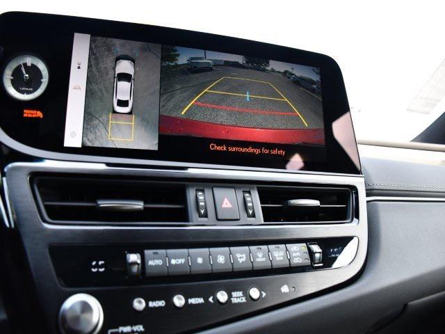 new 2025 Lexus ES 350 car, priced at $54,690