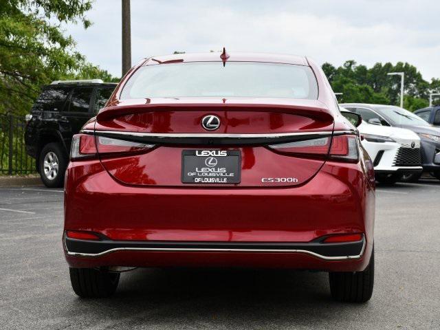 new 2025 Lexus ES 300h car, priced at $52,209