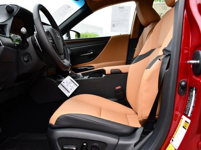 new 2025 Lexus ES 300h car, priced at $52,209