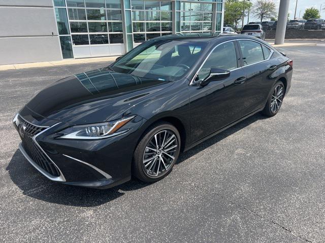 used 2024 Lexus ES 300h car, priced at $43,000