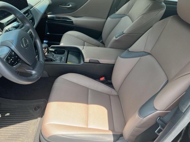used 2024 Lexus ES 300h car, priced at $43,000
