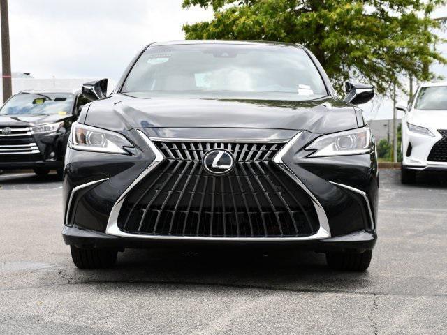 used 2024 Lexus ES 300h car, priced at $42,000