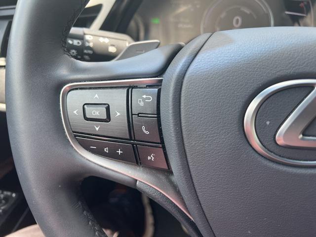 used 2024 Lexus ES 300h car, priced at $43,000