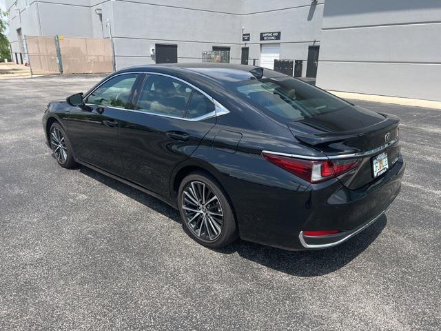 used 2024 Lexus ES 300h car, priced at $43,000