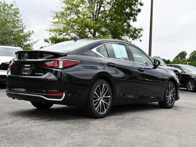 used 2024 Lexus ES 300h car, priced at $42,000