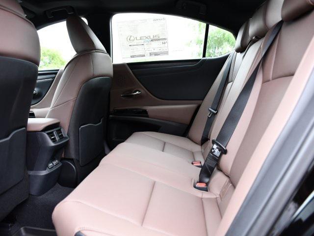 new 2025 Lexus ES 300h car, priced at $50,924