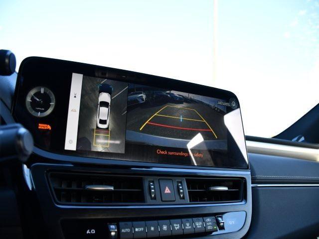 new 2025 Lexus ES 350 car, priced at $54,159