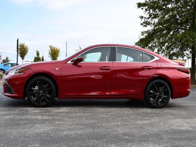 used 2025 Lexus ES 300h car, priced at $46,000