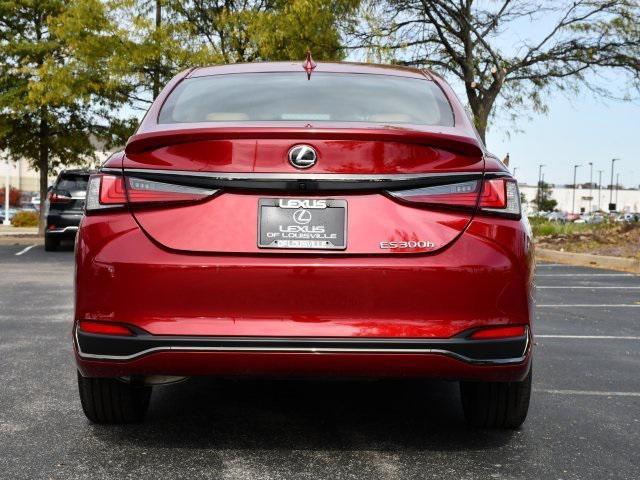 used 2025 Lexus ES 300h car, priced at $46,000