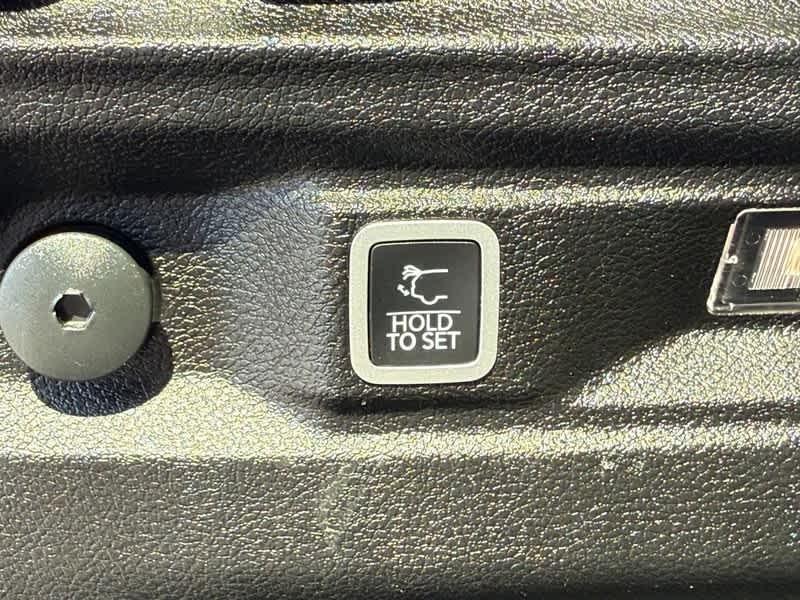 used 2021 Jeep Grand Cherokee L car, priced at $29,998