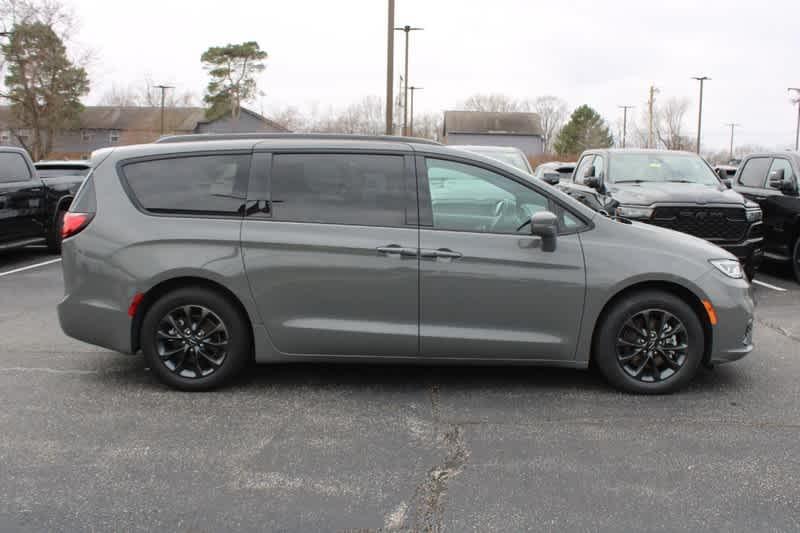 used 2021 Chrysler Pacifica car, priced at $29,988