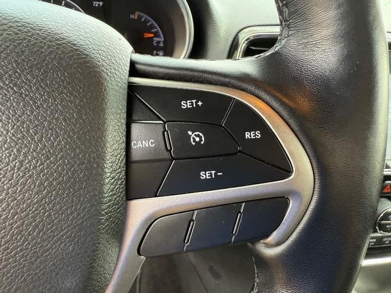 used 2021 Jeep Grand Cherokee car, priced at $29,988