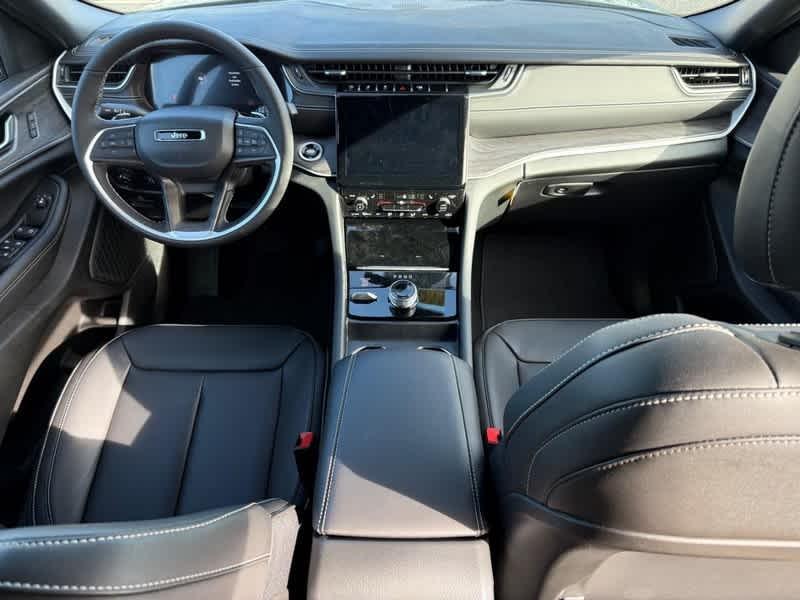 new 2025 Jeep Grand Cherokee car, priced at $45,892