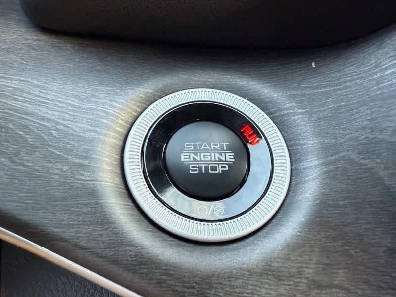 new 2025 Jeep Grand Cherokee car, priced at $45,892