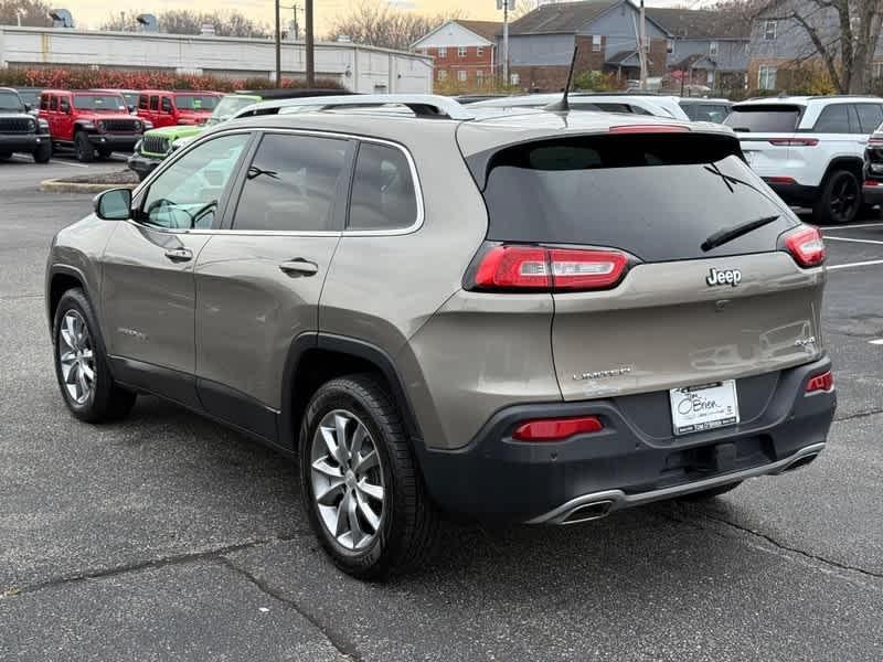 used 2018 Jeep Cherokee car, priced at $18,485