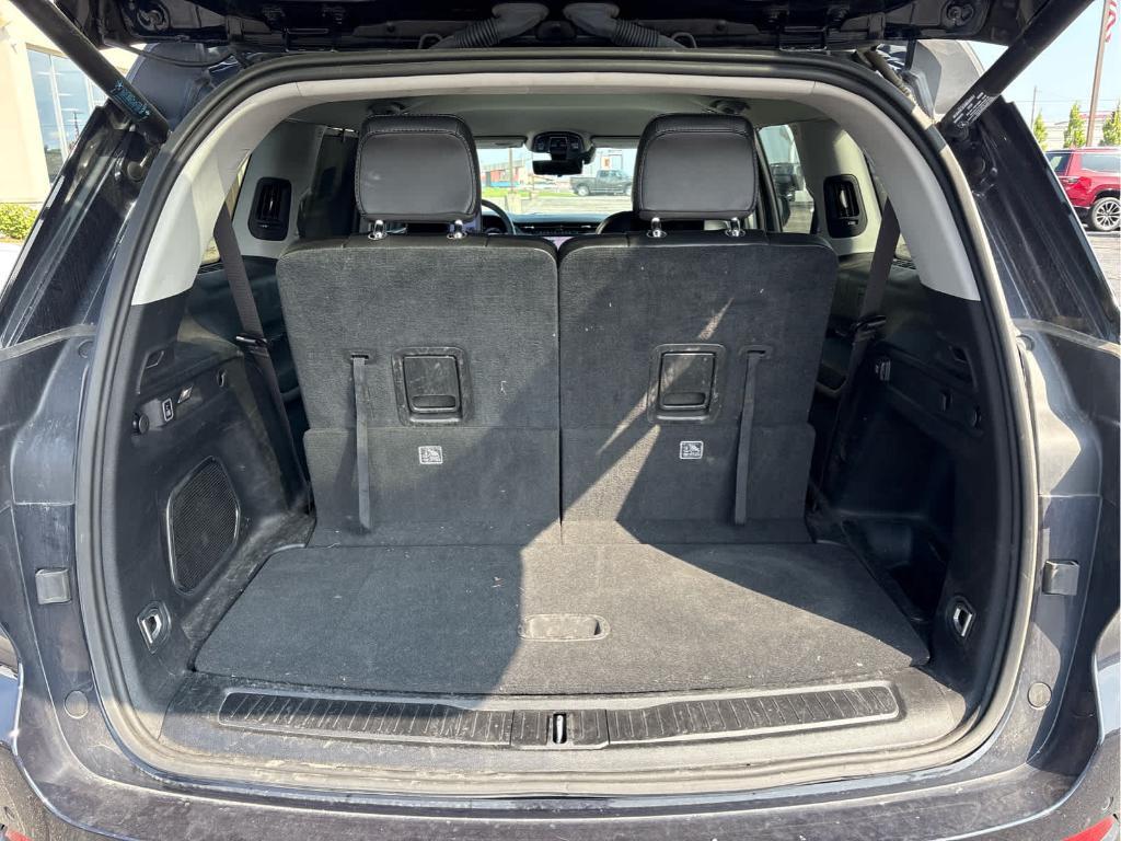 used 2023 Jeep Grand Cherokee L car, priced at $37,988