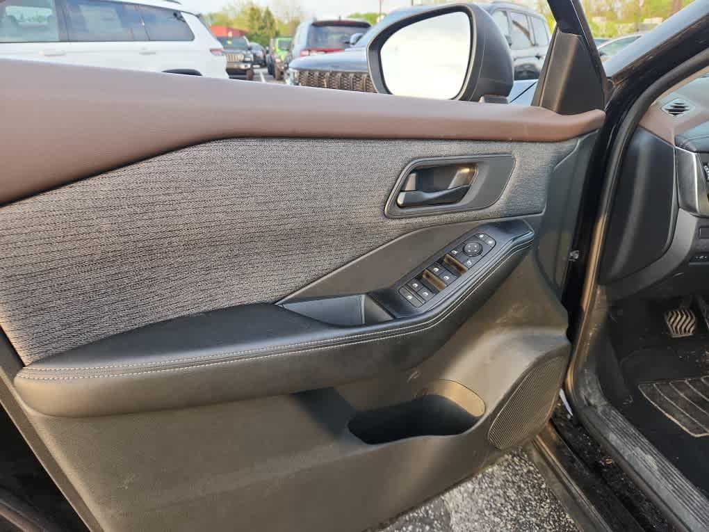 used 2021 Nissan Rogue car, priced at $22,988