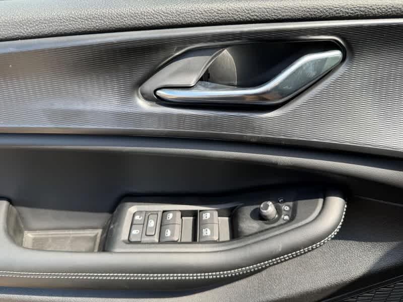 new 2025 Jeep Grand Cherokee L car, priced at $46,011