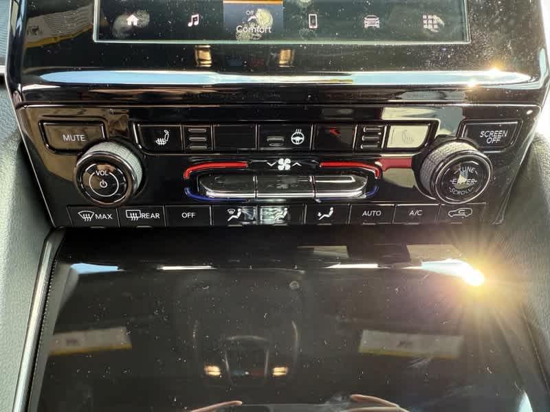 new 2025 Jeep Grand Cherokee L car, priced at $46,011