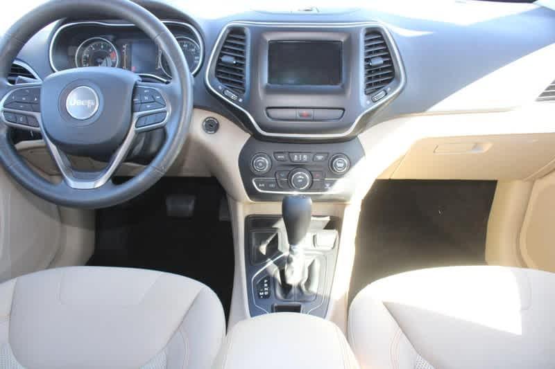 used 2020 Jeep Cherokee car, priced at $14,485