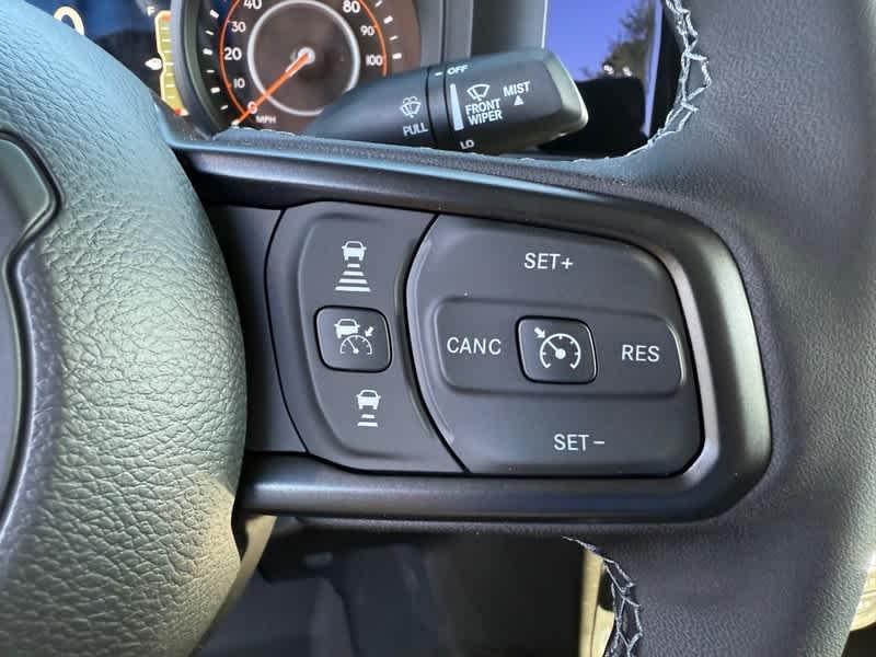 new 2025 Jeep Gladiator car, priced at $48,422