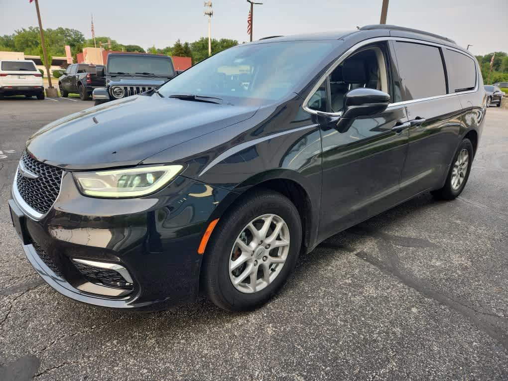 used 2022 Chrysler Pacifica car, priced at $29,988