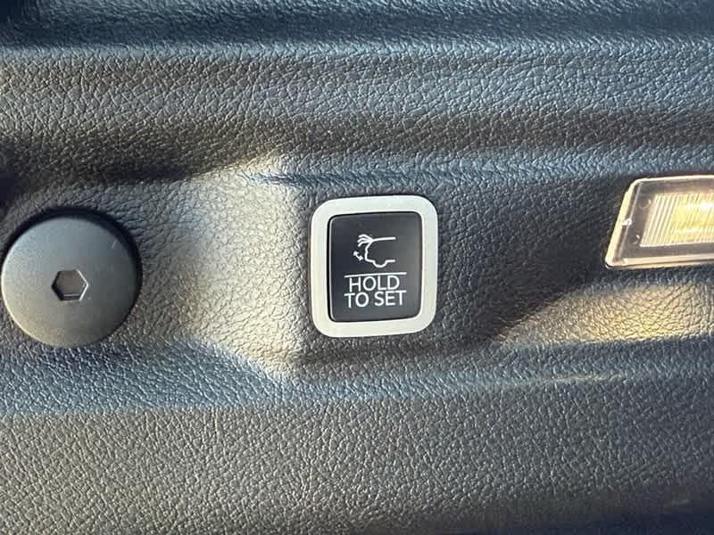 used 2021 Jeep Grand Cherokee L car, priced at $28,785